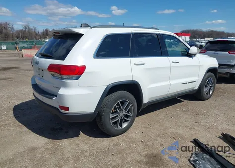 2018 Jeep Grand Cherokee Laredo E 4X4 z USA, uszkodzony, nr VIN 1C4RJFAG0JC197738